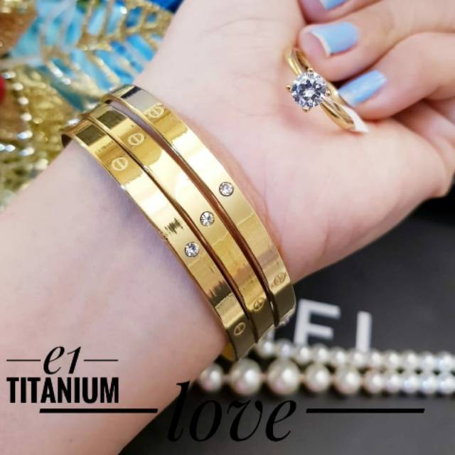Set Titanium Gelang dan Cincin
