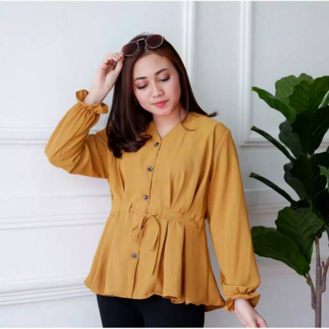 KIARA BLOUSE | ATASAN POLOS WANITA | BLOUSE KANCING | BLOUSE WANITA ( 1KG MUAT 7PCS )