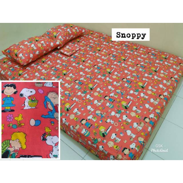 Sprei homemade motif snoopy