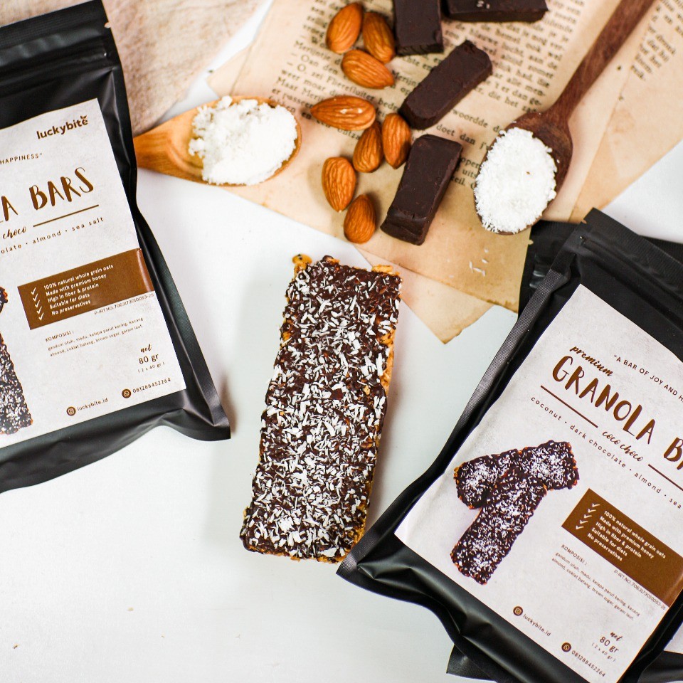 Coco Choco Granola Bar (2 Bars) - Coconut, Dark Chocolate, Almond, Sea Salt - LUCKYBITE