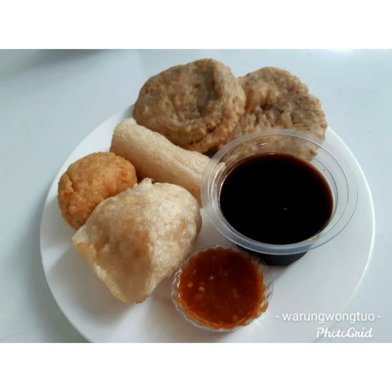 

aneka pempek by warung wongtuo
