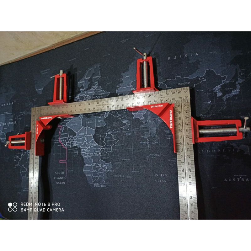 Clamp Penjepit Sudut Frame Kaca Kayu Angle 90 Derajat Max Range 75mm <br />
