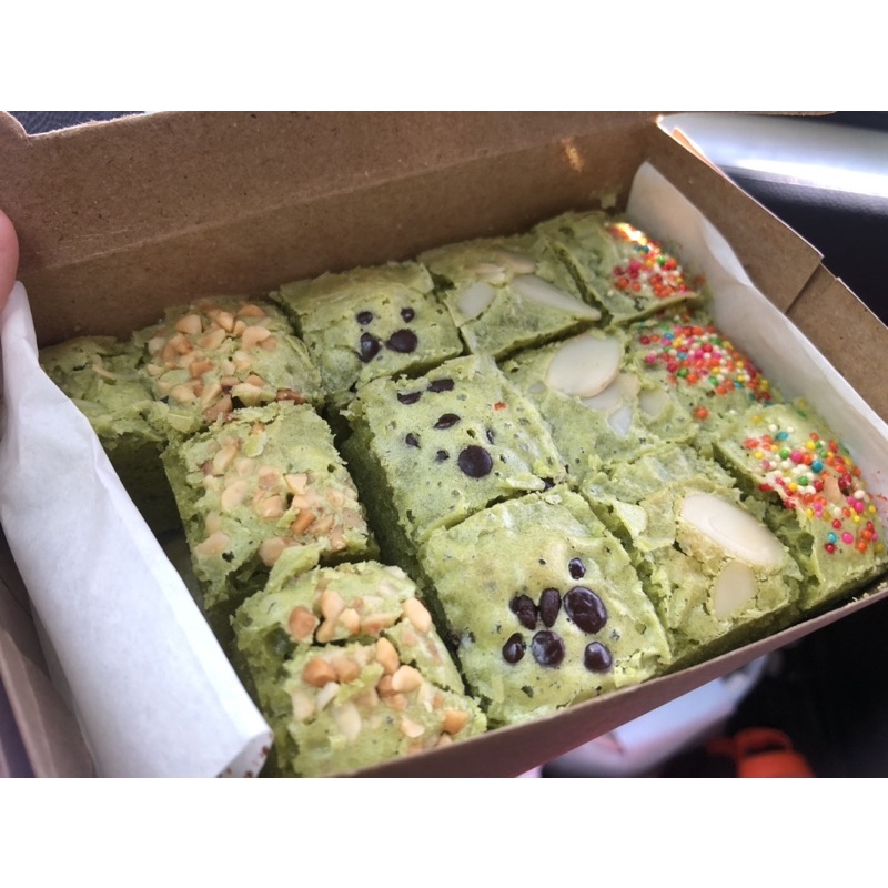 

brownis panggang cacabil*rasa green tea*
