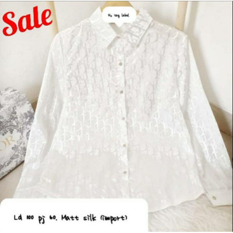 Kemeja Putih silk like Dior
