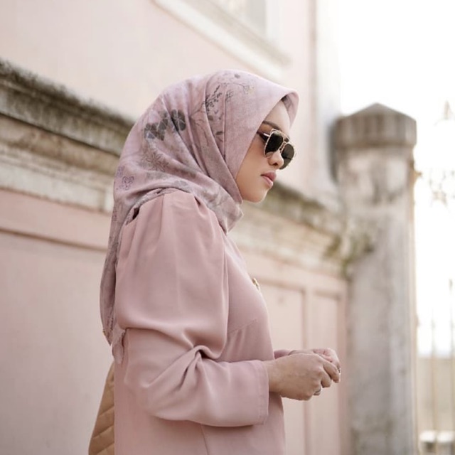 BUTTONSCARVES Sofya Series Buttonscarves