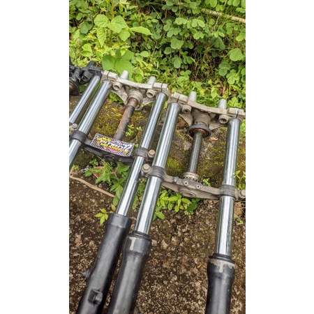 Shock shok sok Depan Vixion New R 2014-2018 Original