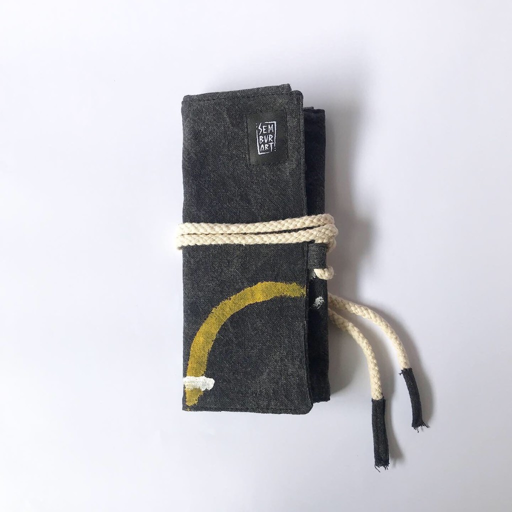 

SEMBURART - Tempat Pensil Gulung - Pencil Roll Short - Black