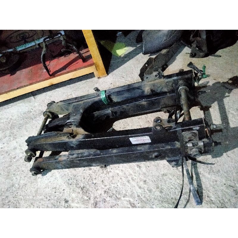 swing arem arm  tiger revo  original copotan motor
