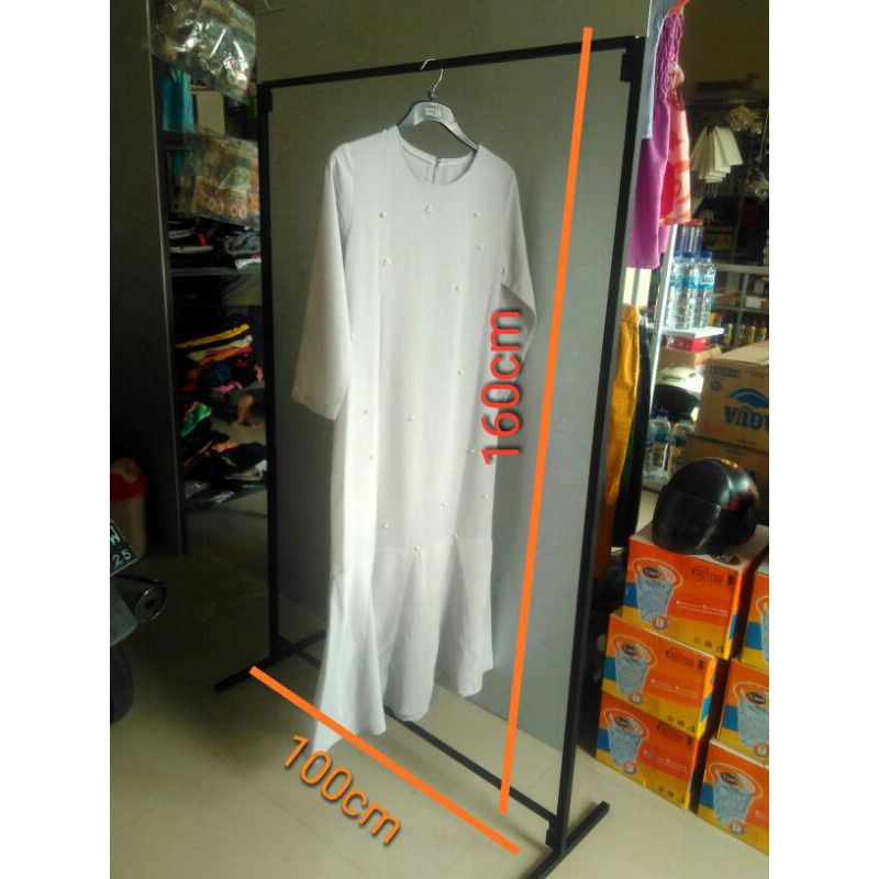 gantungan baju besi bongkar pasang tinggi 1,6 m