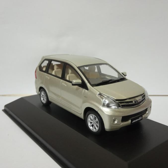 Diecast Avanza G Cempen Gold Metalic miniatur mobil Auto 2000 murah