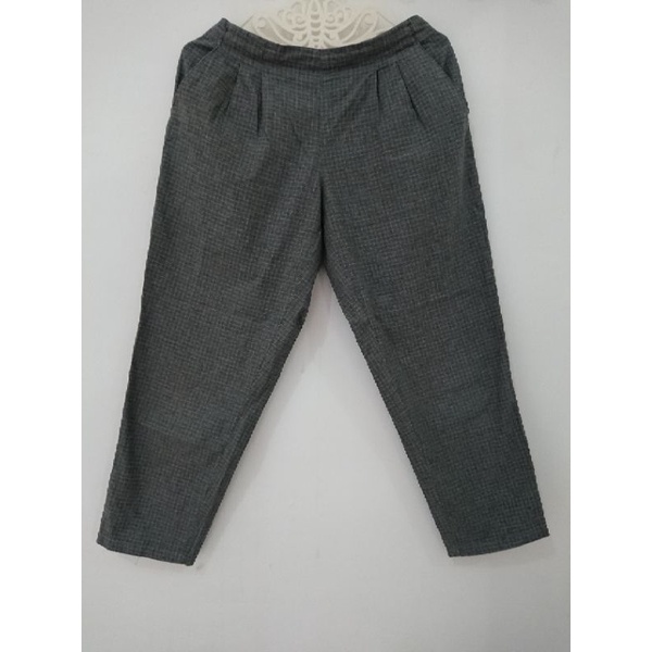 Celana Details Matahari Abu Frost Grey Cewek Wanita
