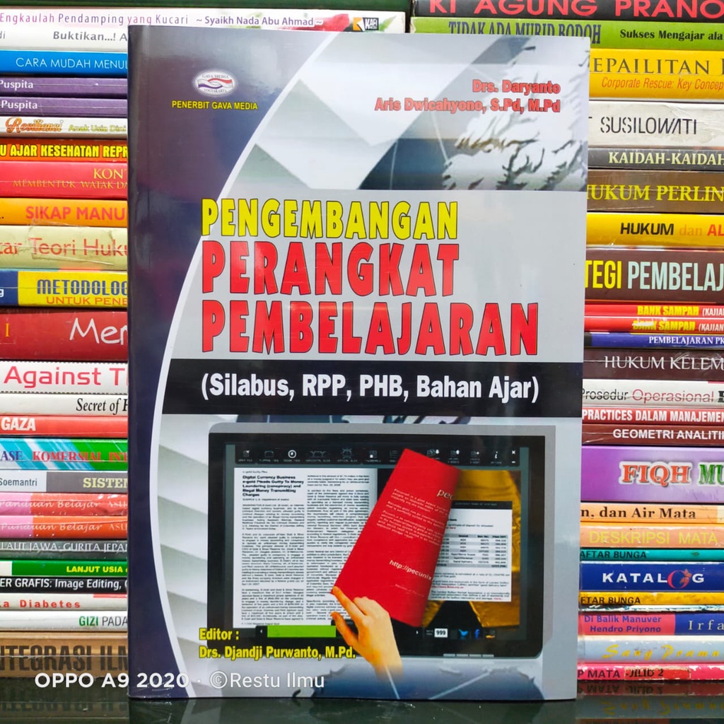 Pengembangan Perangkat Pembelajran : Silabus,Rpp,PHB - Daryanto