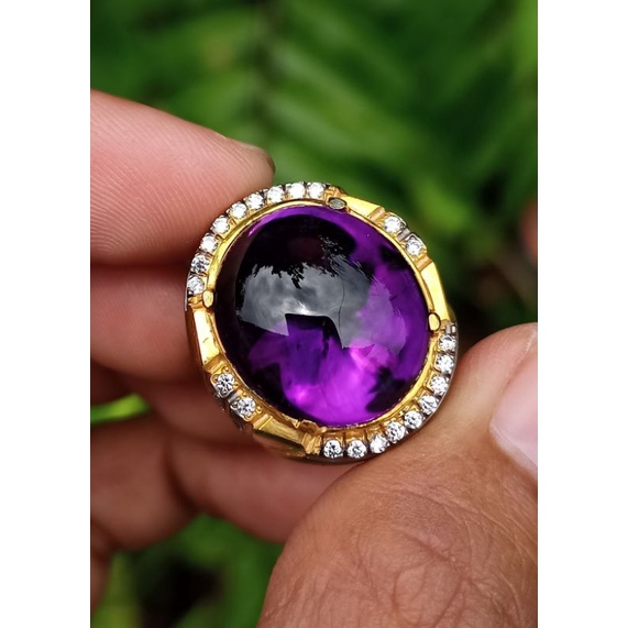 kecubung ungu rambut merah