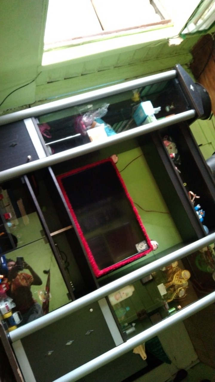 Wallpaper Dinding Sticker Kotak Ungu