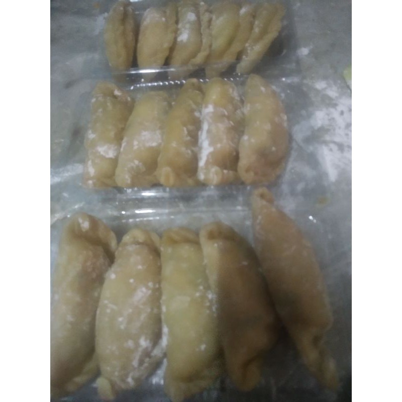 

pastel isi sayur dan telur