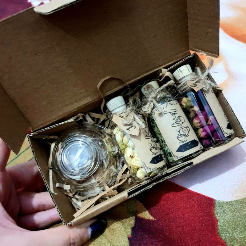 

HAMPERS PREMIUM HERBAL TEA ORGANIC TEA / HAMPERS GRADUATION ULANG TAHUN / HAMPERS THANK YOU