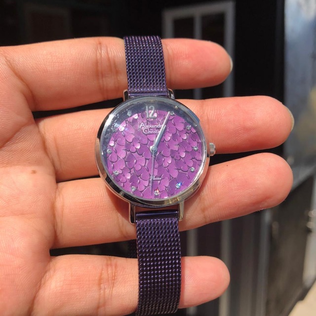 Jam alexandre christie cewe kekinian