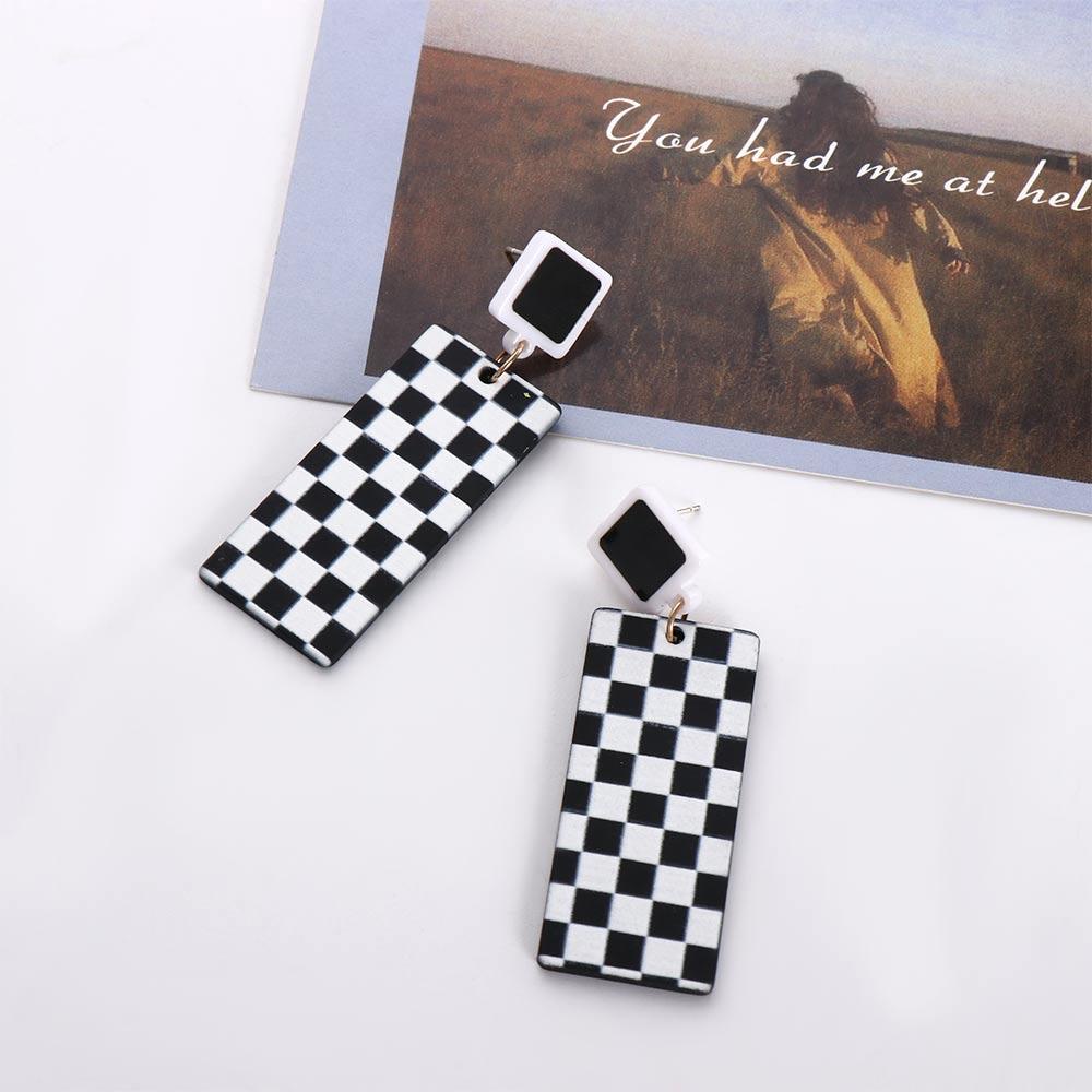 Augustina Checkerboard Earrings Besar Geometris Asetat Akrilik Hitam Putih Kotak-Kotak Persegi Panjang Checkerboard Square Gaya Korea Wanita Earrings