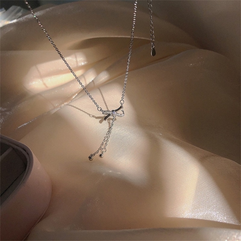 Kalung Rantai Klavikula Model Pita Rumbai Panjang