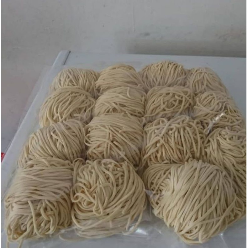 

MIE MENTAH ISI 12 pcs SEHAT, HALAL TERMURAH