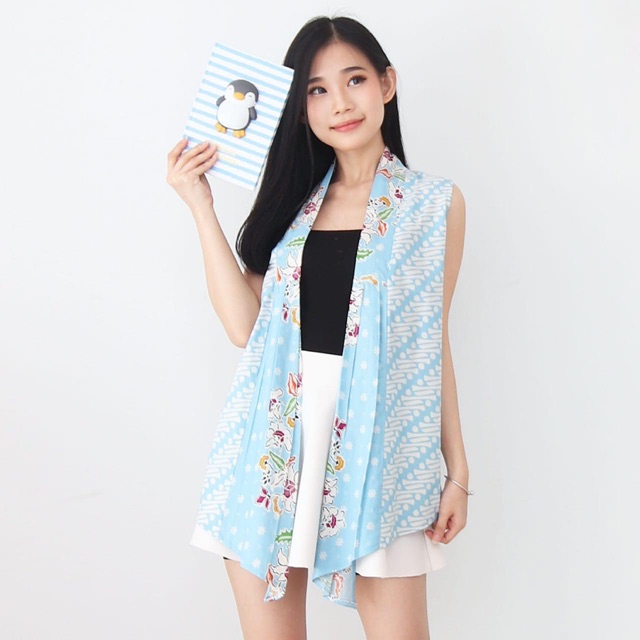 QQinian Outer Blazer Luaran Aisya Batik Wanita Warna Biru Motif Bunga & Parang Putih Grosir