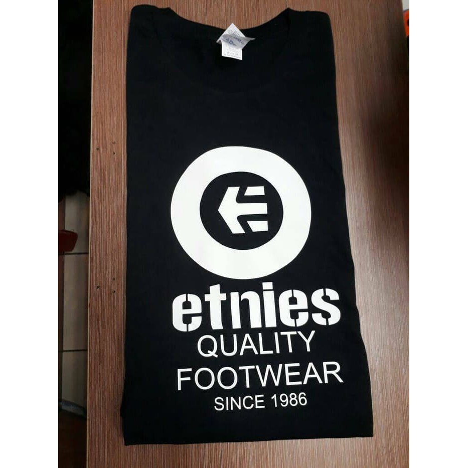 KAOS ETNIES