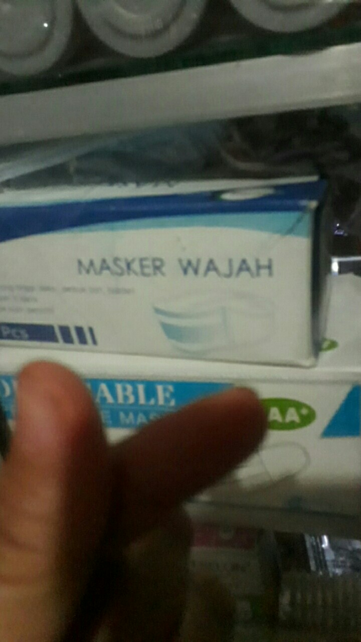 Masker 3 Ply 1 Box Isi 50 Pcs Face Mask Earloop & Headloop / Medis Kuping & Hijab