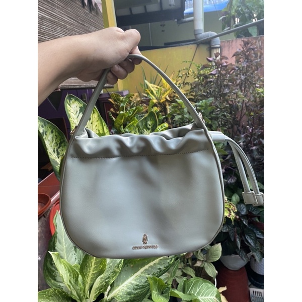 Hush Puppies Ronan Bucket Bag size Medium