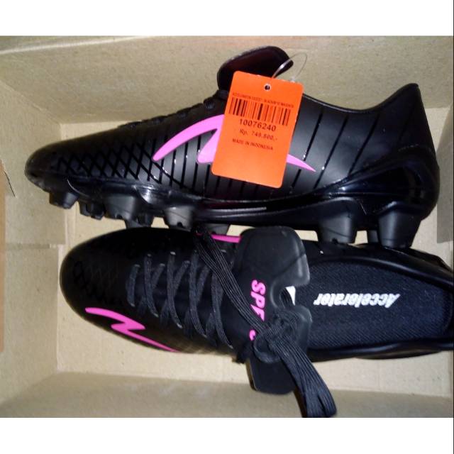 Specs Accelerator exocet fg hitam