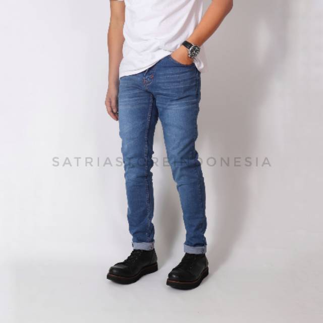 jeans pria skinny