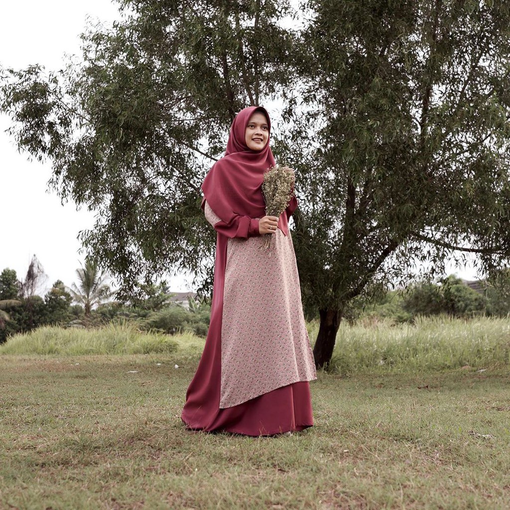 Gamis Lya⁣⁣ By Hijab Alila