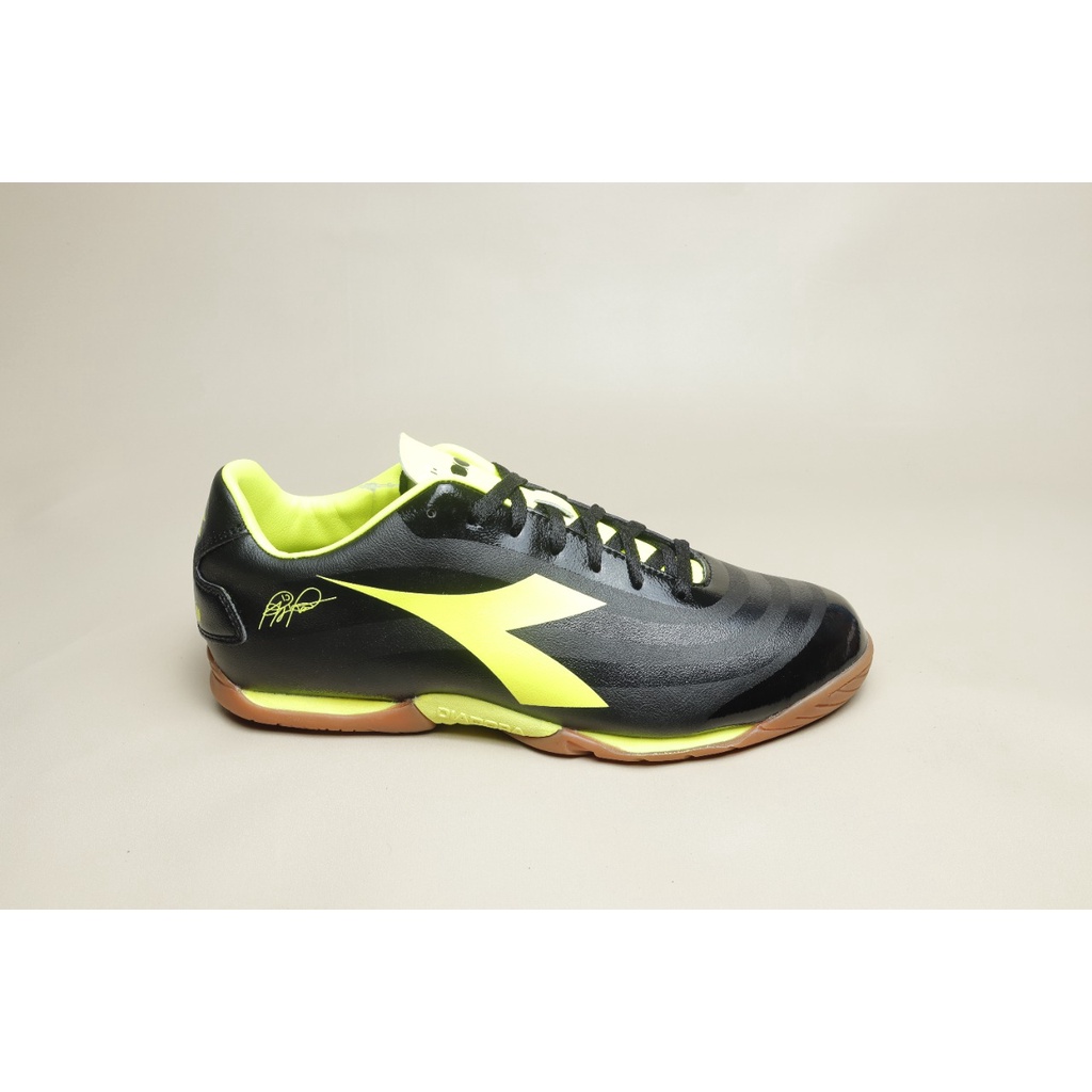 Sepatu Futsal Pria Diadora RB 10 Mars R ID DIA174859004 BLACK Original