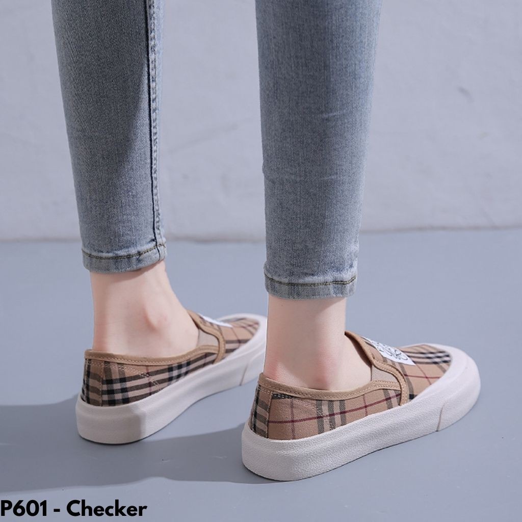 SEPATU SNEAKERS WANITA SLOP TANPA TALI KANVAS SOLE KARET NYAMAN REMAJA DEWASA KERJA NGANTOR P601-1