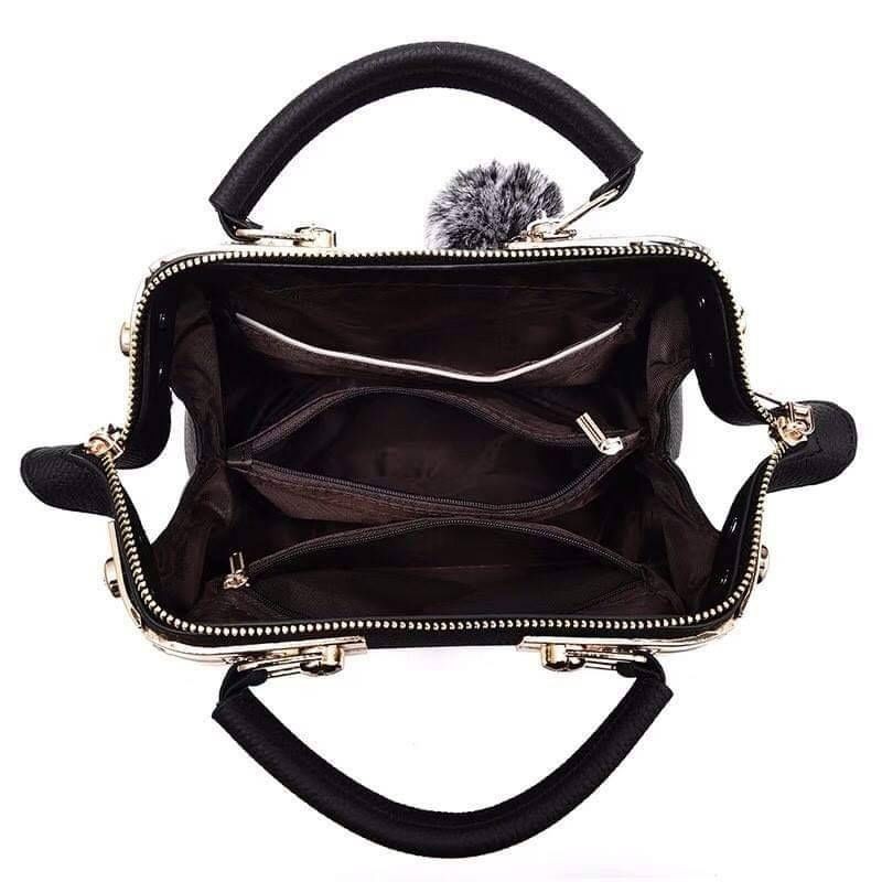 GT 1207 BQ 2004 RISCE TAS HANDBAG DOKTOR GANTUNGAN POMPOM IMPORT WANITA CEWEK B EL 368 GI 0782