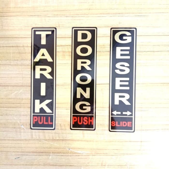

SIGN LABEL K3 RAMBU SAFETY GESER. TARIK. DORONG. UK 4X18CM HARGA PER 1