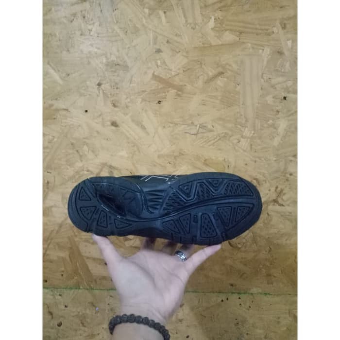 Sepatu Mizuno Ori Import Vietnam Sepatu Badminton dan volleyball