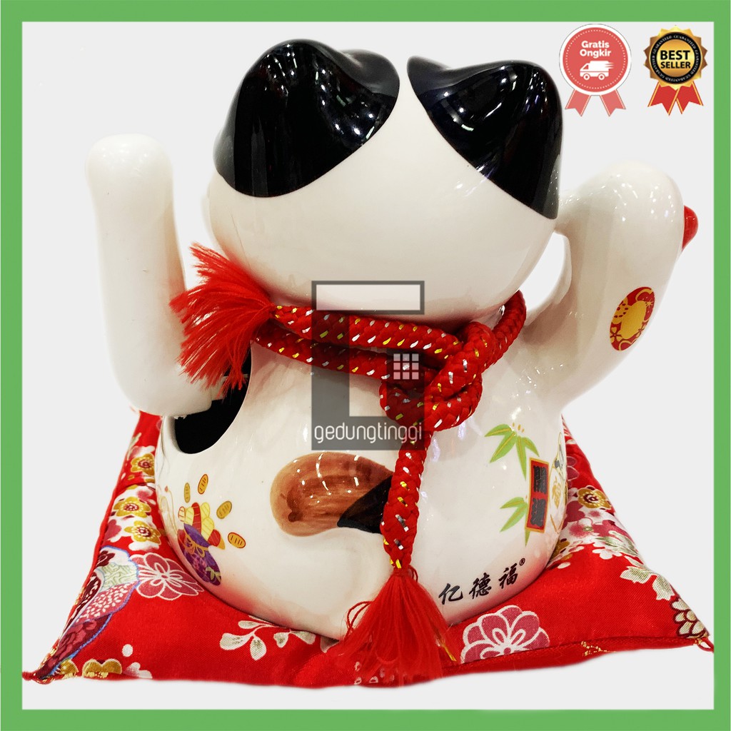 Patung Pajangan Boneka Dekorasi Dekor Hiasan Kalung Kucing Panggil Hoki Lucky Cat Maneki Neko Maneko Neki Keberuntungan Rejeki Rezeki Cina China Jepang Cahaya Listrik Batre Batrai Baterai Tangan Gerak Goyang Meja Cafe Toko Kasir Sedang Besar Jumbo Keramik