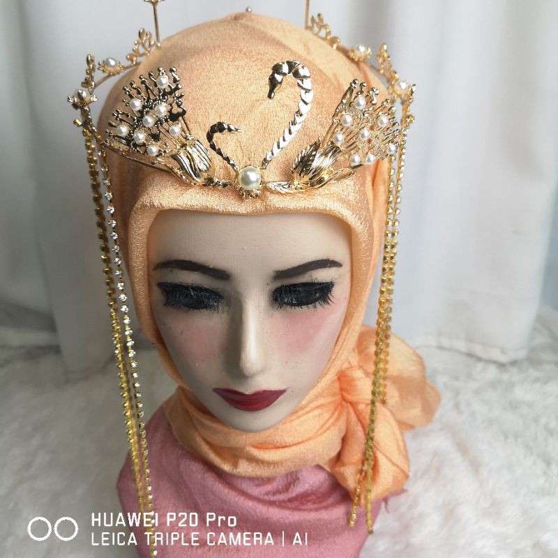 mahkota/tiara angsa rumbai