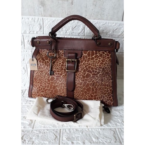 BIG SALE FOSSIL VRV SATCHEL GIRAFFE (NWT)