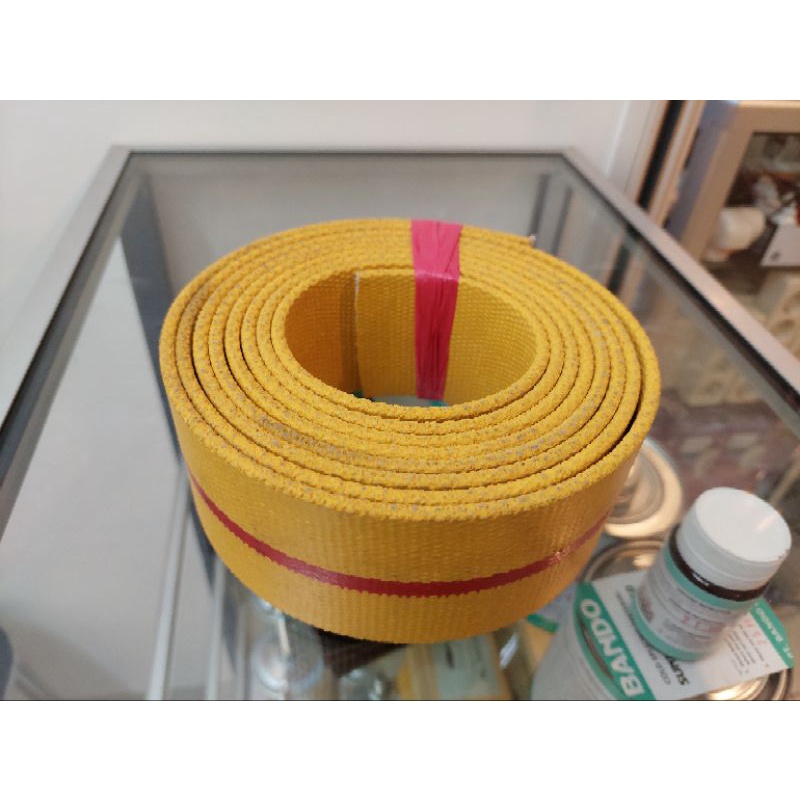 Kanvas Conveyor Kuning 2.5 Inch x 3 Ply - Strip Merah