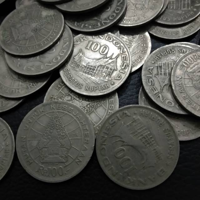 Uang Kuno Koin 100 Rupiah Rp.100 Edisi Tahun 78 / 1978 Logam Bulet Koleksi Kolektor Mahar Unik Murah
