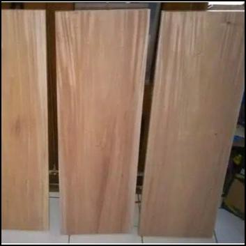 

Bahan Papan Custom