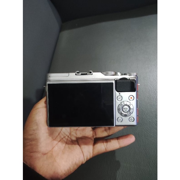 Kamera Camera Fujifilm X-A5 XA5 Lensa Kit 15-45mm Mullus Termurah-8