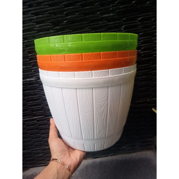 Pot Gentong Kayu 27/Pot kayu 27/Pot Lovenia Motif Kayu 27