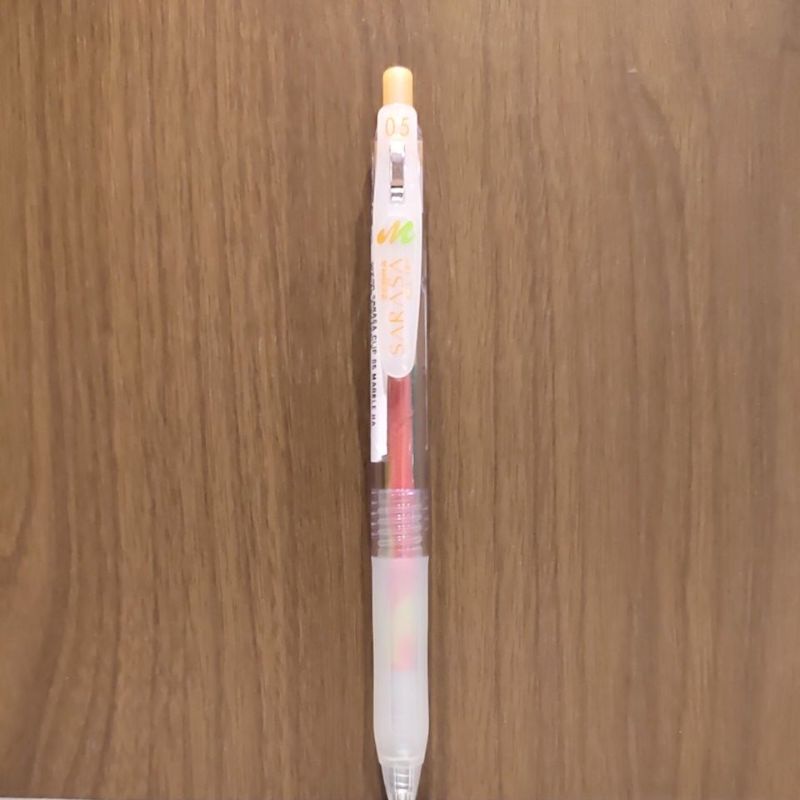 

GRAMEDIA BSD CITY - Zebra Sarasa Clip 0.5 Marble Hawaiian Pineapple