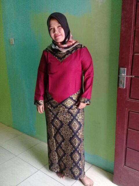 Srg 723 Couple Sarimbit Batik Prada Kombinasi Rok Dan Blus Setelan Baju Kondangan / Baju Pesta