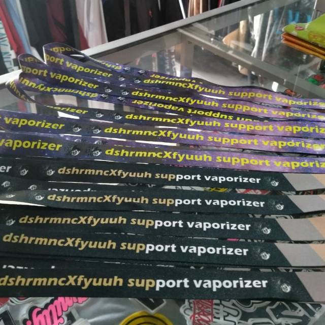 Lanyard / gantungan handphone / id card