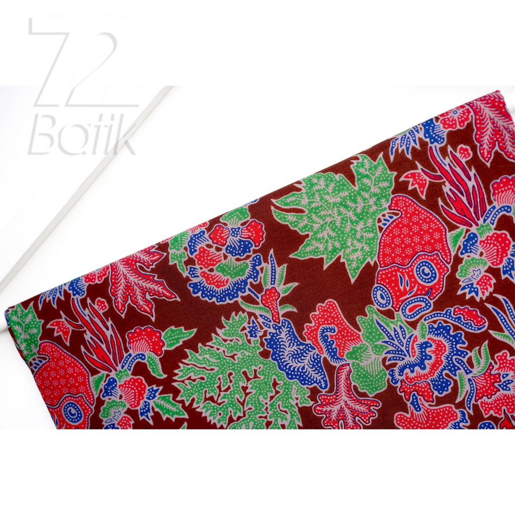 KAIN BATIK KATUN Premium Motif Ikan Koi Warna Merah Maroon Hijau Biru 725597 Cap 72 Jarik Jarit Samping Kebat Panjang Batik Katun Modern Premium Bahan Seragam Batik Pernikahan Kantor Keluarga Murah Kamen Jadi Batik Bali Lembaran