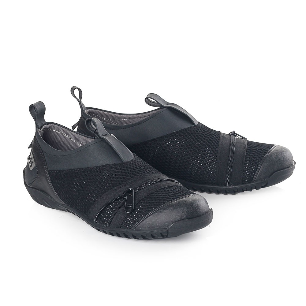 SEPATU SNEAKERS / SEPATU MURAH / SEPATU PRIA / SEPATU SPORT PRIA FULLBLACK TANPA TALI