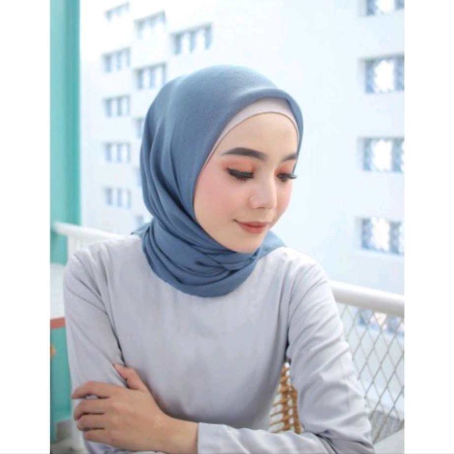 PARIS HIJAB PREMIUM POLOS/JILBAB SEGI EMPAT PARIS PREMIUM POLOS BAHAN VOAL